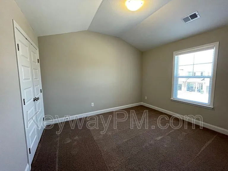 3099 Venetian Dr — Photo 15