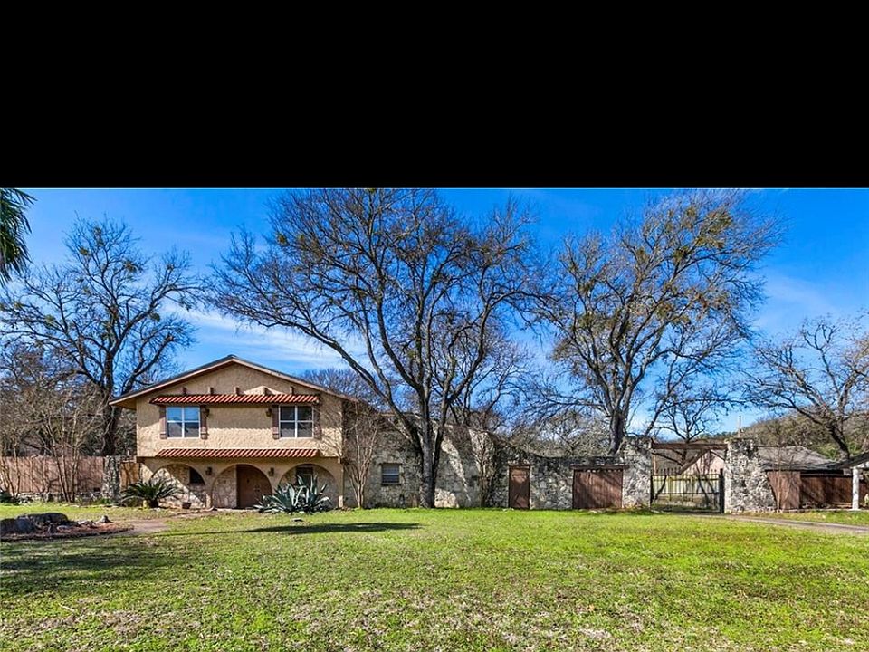 1st image of 10912 Shady Hollow Dr