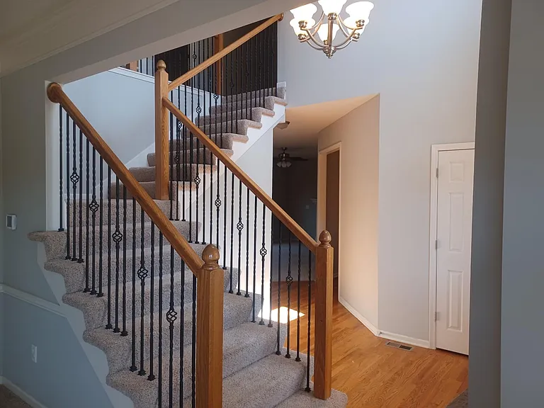 516 E Bluebird St — Photo 4