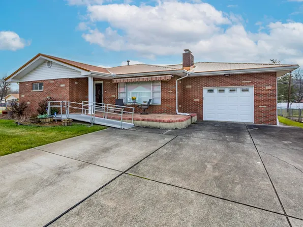 6199 Birkewood Rd, Huntington, WV 25705