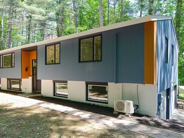 27 Adams Dr, Stow, MA 01775