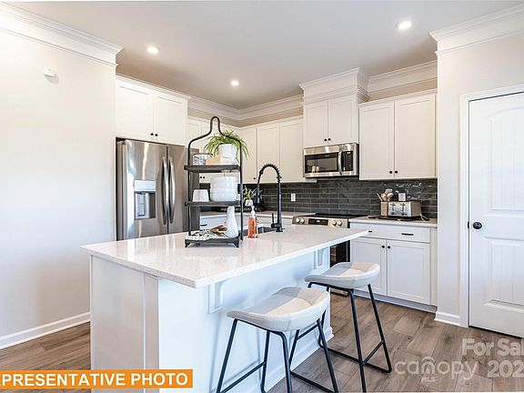 3rd image of 522 Adaline Dr