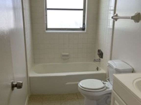 3rd image of 246 Cypress Ln #C09