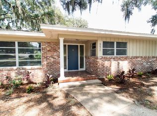 6877 Howalt Dr, Jacksonville, FL 32277