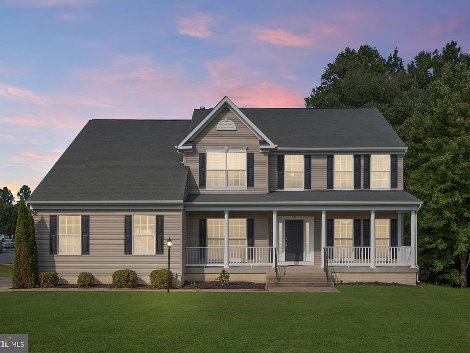 1st image of 35 Country Manor Dr