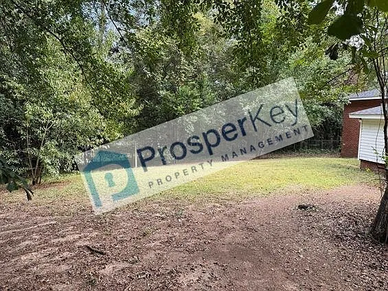 3676 Lindsey Dr — Photo 4