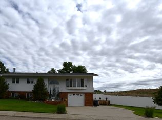 107 Juniper Ave, Glendive, MT 59330