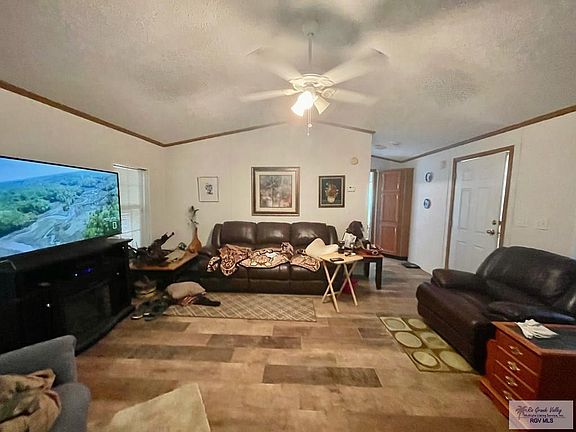 4th image of 13857 Park Pl