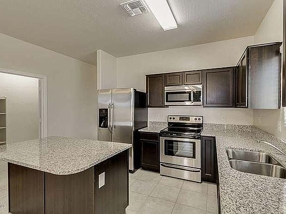 5th image of 3066 N 303rd Ct