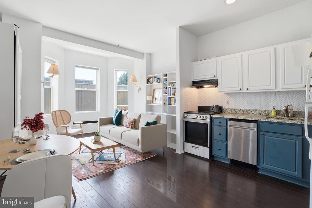 1415 Chapin St NW APT 204, Washington, DC - View 2