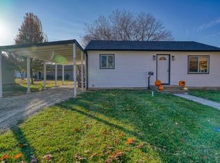 310 S 2nd St, Lindsborg, KS 67456