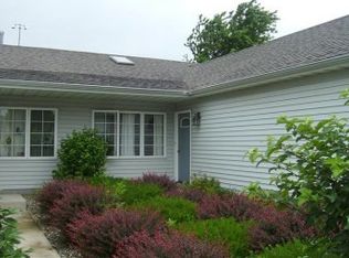 155 Heather Ln, Crown Pt, IN 46307