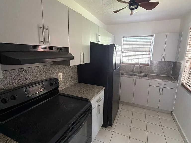 2990-2980 NW 28th St #&-2735-2727 — Photo 2
