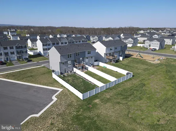 66 Tadpole Landing Rd, Inwood, WV 25428