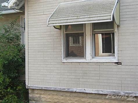 2nd image of 2305 Brown St