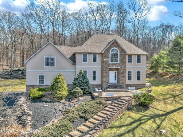 66 Sarah Dr, Shavertown, PA 18708