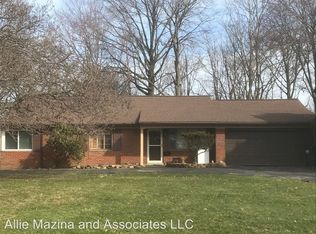 5483 Roy Rd, Highland Heights, OH 44143