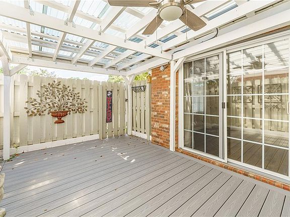 2nd image of 1006 Somerton Pl