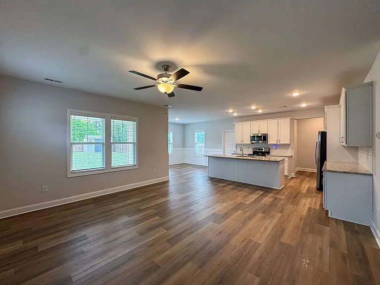 304 Slade Corner Rd — Photo 4