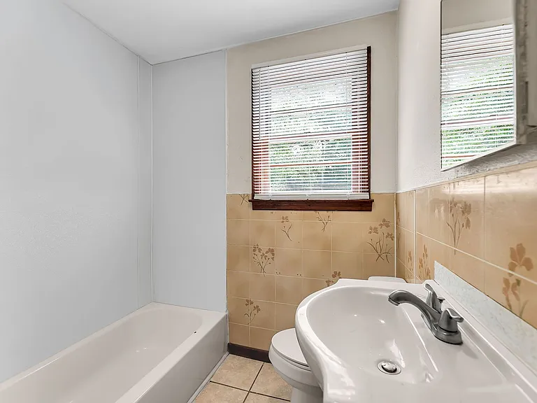4361 Royal Harbor Rd — Photo 14