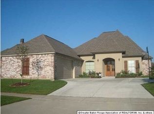 4261 Hidden Pass Dr, Zachary, LA 70791