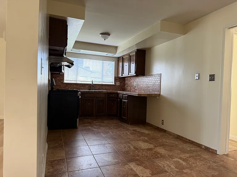 4831 Fiesta Ave #A — Photo 6