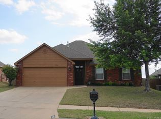 9916 E 100th Pl N, Owasso, OK 74055