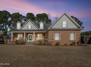 102 Wayfarer Drive, Rocky Point, NC 28457