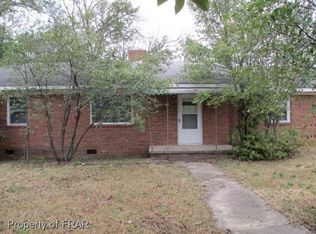 702 W Main St, Sanford, NC 27332