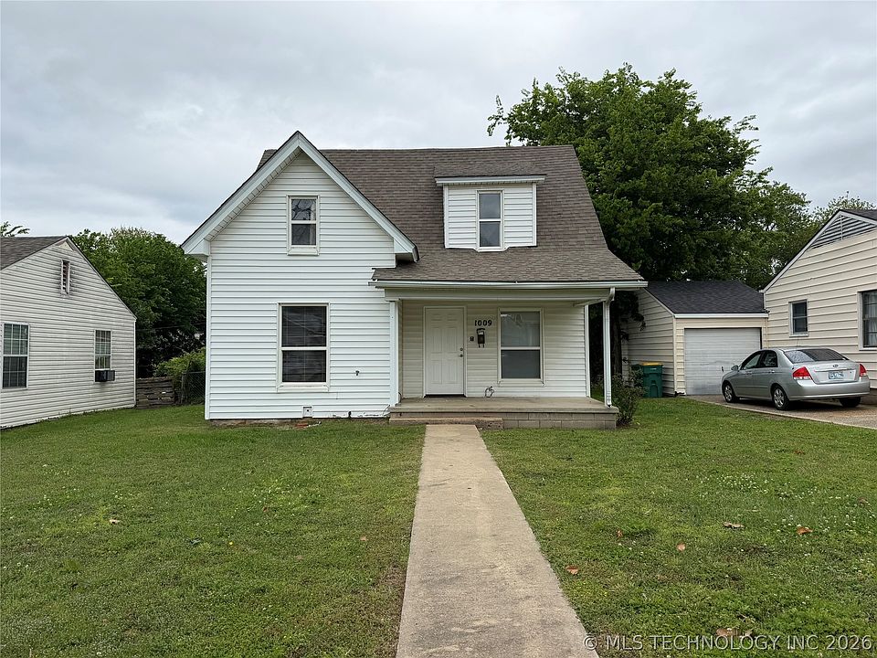 1st image of 1009 E Thompson Ave