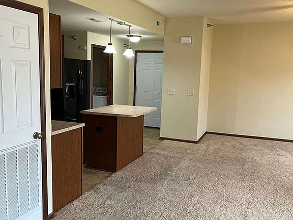 2nd image of 1825 SW White Birch Cir Unit 13