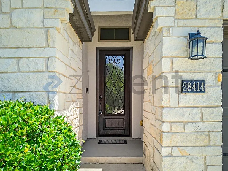 28414 Shailene Dr — Photo 2