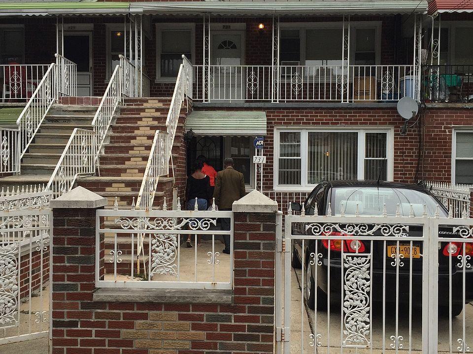 1st image of 731 E 82nd St