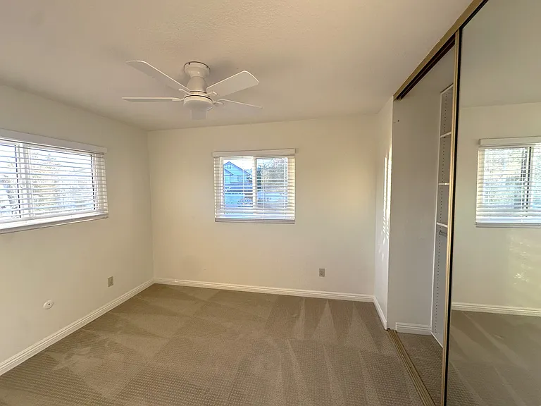 596 Aspen Ridge Ct — Photo 9