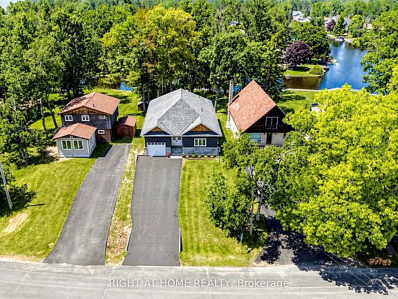 5th image of 48 Ridge Ave