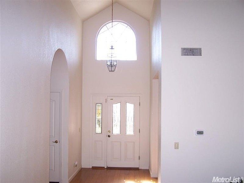 1st image of 9443 Deanna Ave