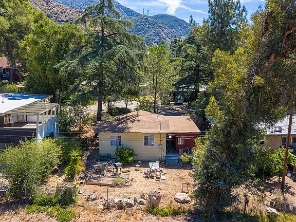3 Houses, 1 lot