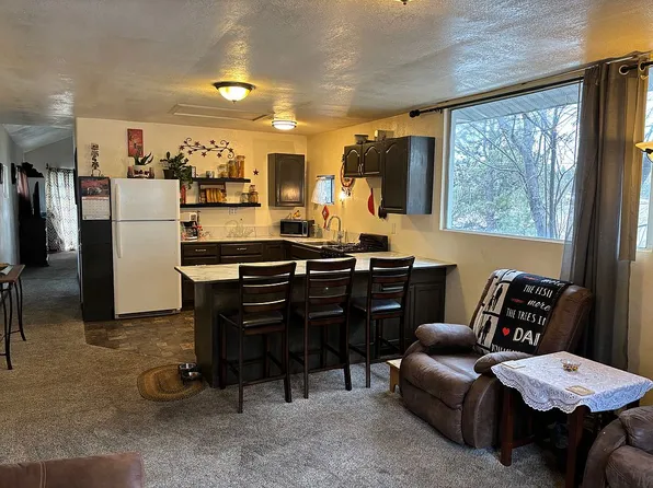 3698 Highway 87 S, Roundup, MT 59072