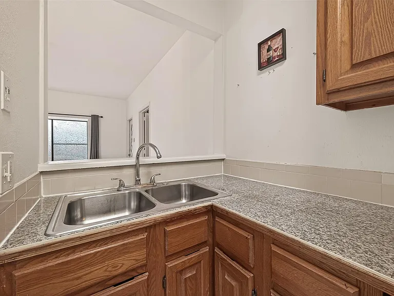 2211 S Braeswood Blvd #23C — Photo 9