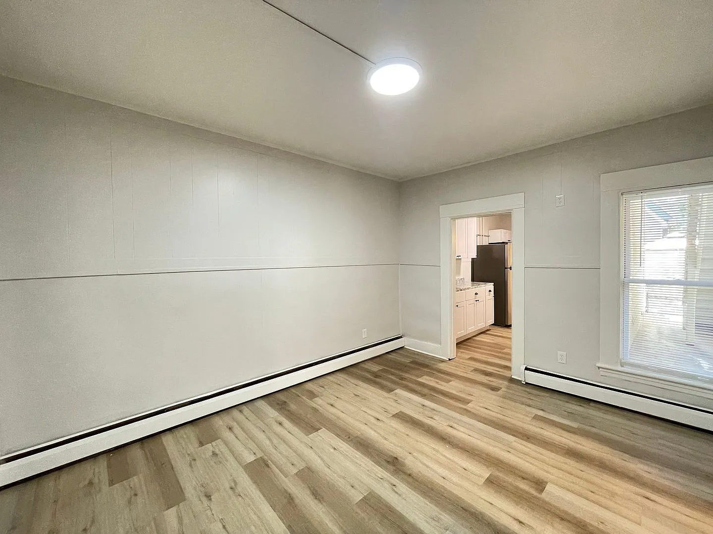 2 bed, 1.0 bath, 591 sqft, $1,695 — Photo 3