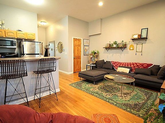 2nd image of 38 Halsey St #2L