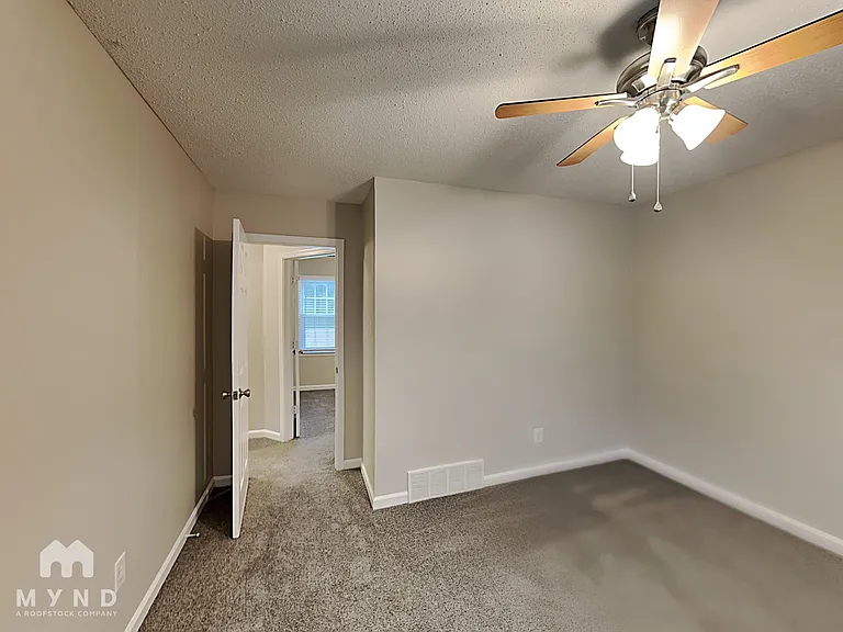 429 Dove Valley Rd — Photo 17