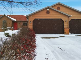 678 Pheasant Run, Dixon, IL 61021