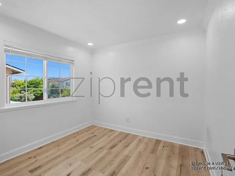 4574 Ellen Way — Photo 31