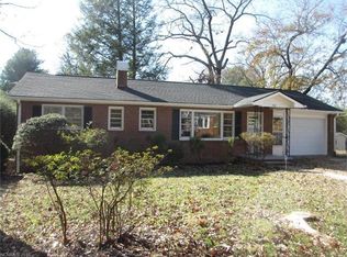 833 S Whitted St, Hendersonville, NC 28739