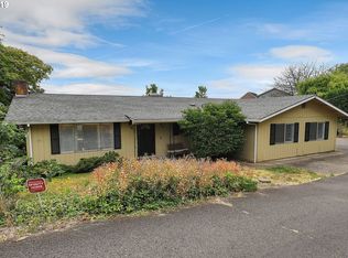 941 SW 9th St, Dundee, OR 97115