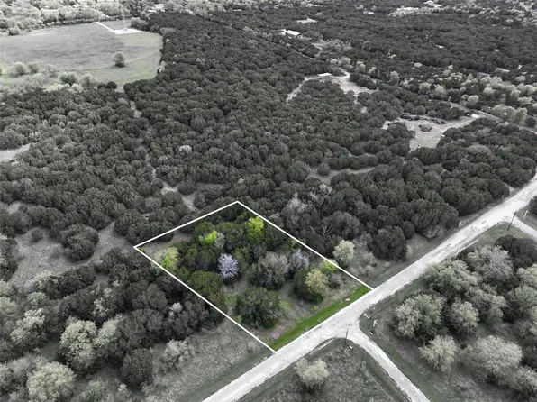 43206 Fringewood Dr, Whitney, TX 76692