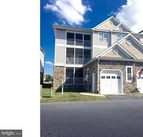 4302H Summer Brook Way — Photo 1