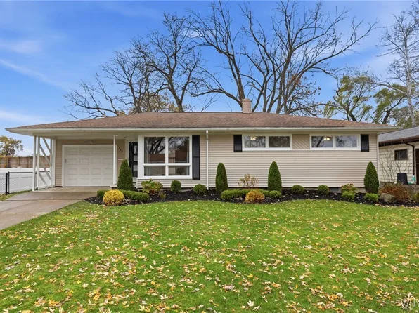 257 Evergreen Dr, Tonawanda, NY 14150