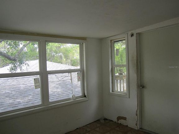 3rd image of 1201 22nd Ave S #4